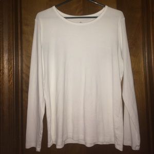 Long sleeve 100% cotton.