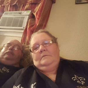 Meet your Posher, Debra e