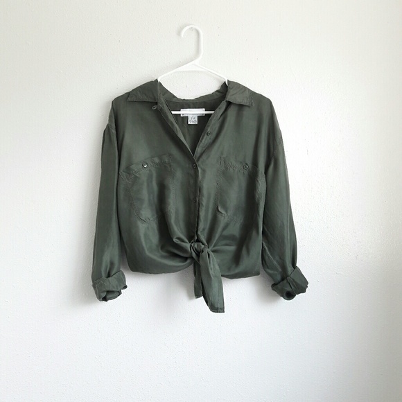 Cute button down - Picture 1 of 1