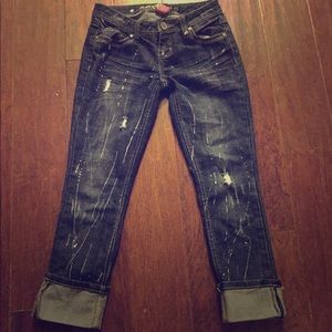 Distressed Capris Jeans