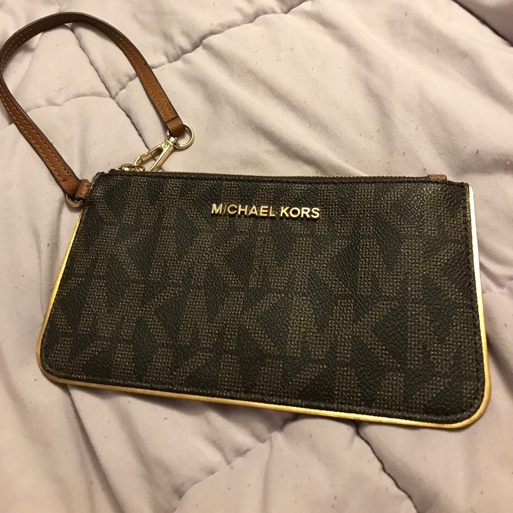 Michael Kors wristlet