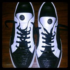 Men's shoes