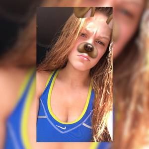 Meet your Posher, Courtney