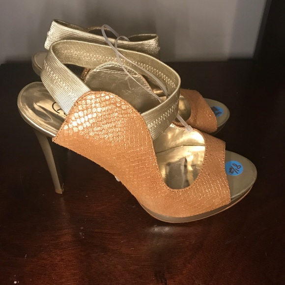 Carlos Santana Slingback Heels Sz. 8.5 Brand New - Picture 2 of 5