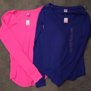 Bundle of 2 VS thermal v-necks