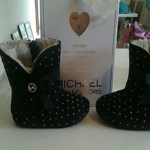 Michael Kors girlie toddler boots
