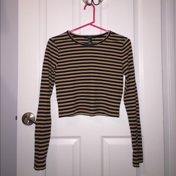 Crop Top Bundle🎉 - Picture 2 of 7