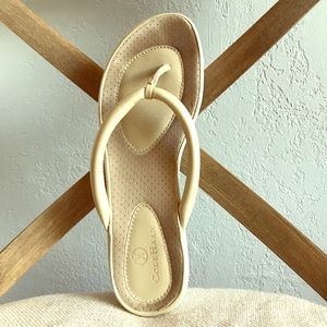 Gold wedge flip flop