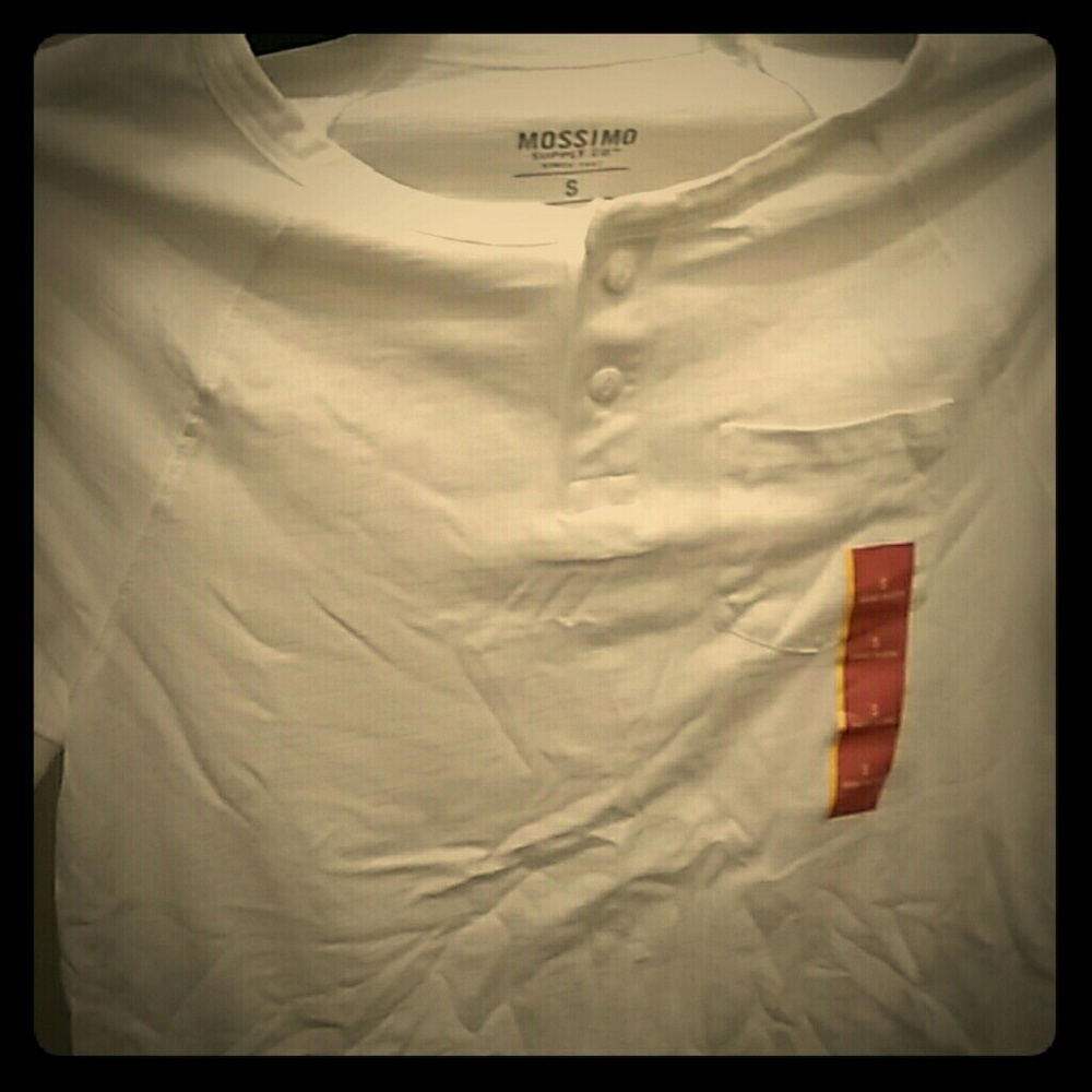 Mossimo white T shirt