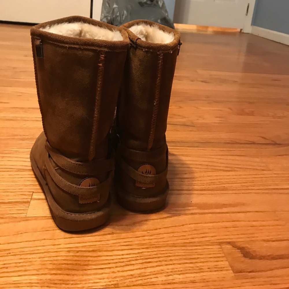 Bear paw boots NWOT