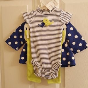 Newborn birdie outfit