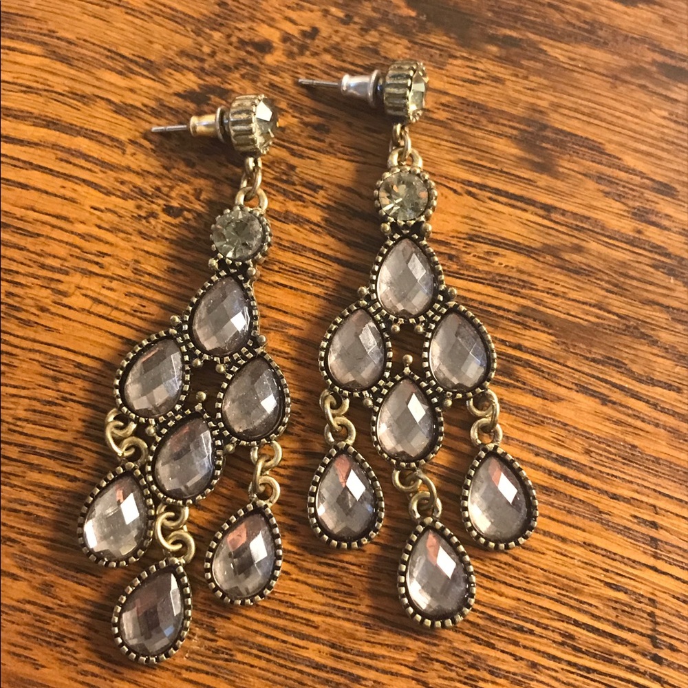 Gen earrings