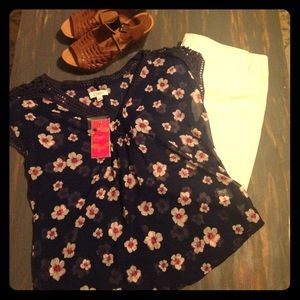 NWT Candies Sheer Lace Shirt 🌸