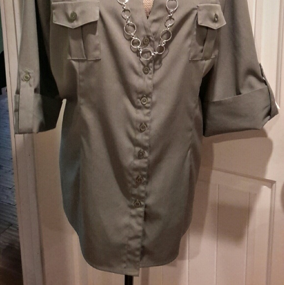 Blouse - Picture 2 of 3