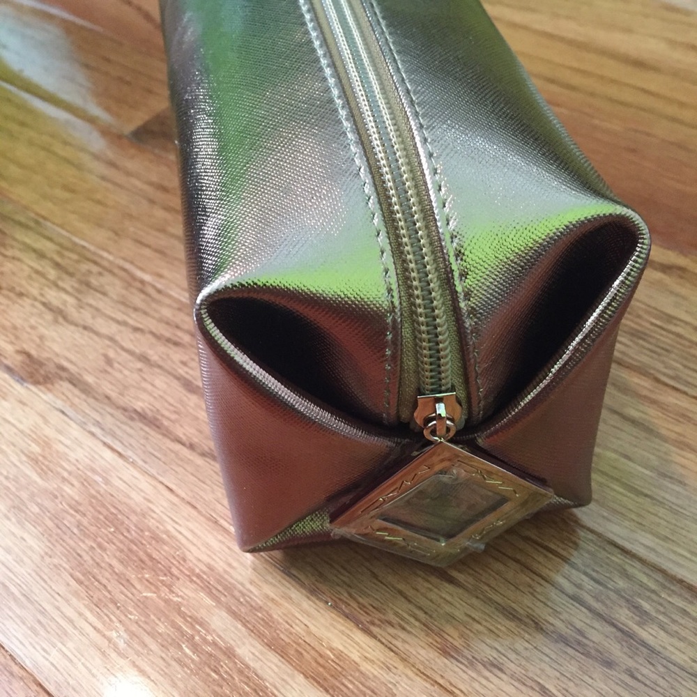 ✅MAC Cosmetics Copper Metallic  Travel Bag