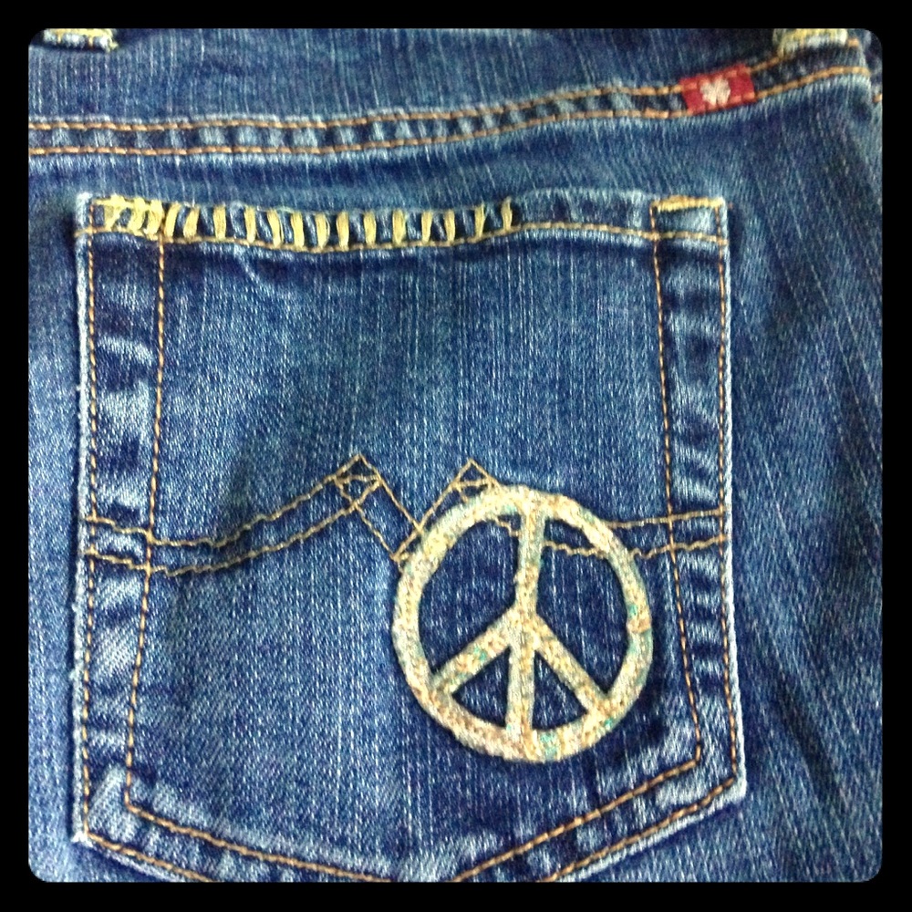 PRICE DROP!!!  Lucky Brand "Sweet N Low" Size 8/29