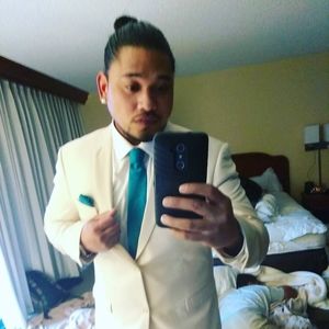 Meet your Posher, Sione