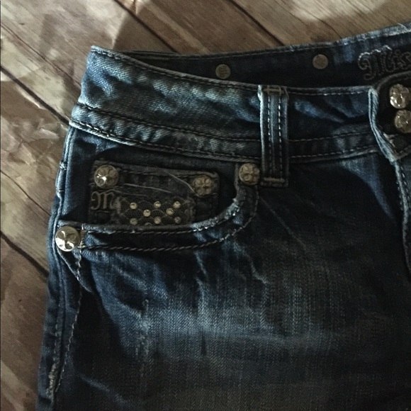 Miss Me shorts size 27 - Picture 3 of 5