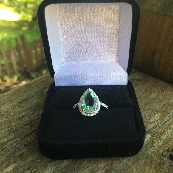 GRANNY PEAR - Picture 2 of 7