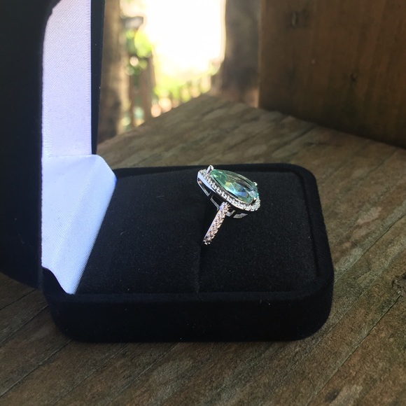 GRANNY PEAR - Picture 3 of 7