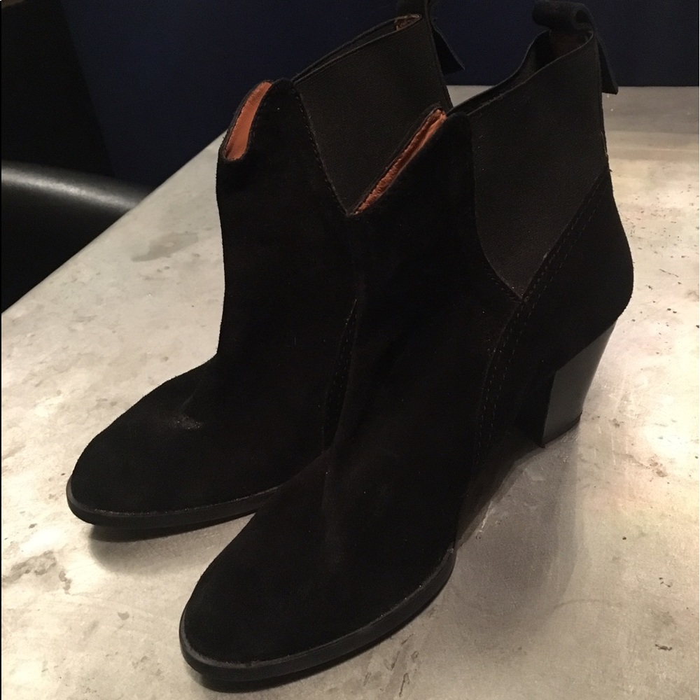 Zara suede black ankle boots- booties