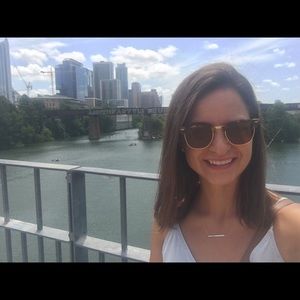 Meet your Posher, Anna