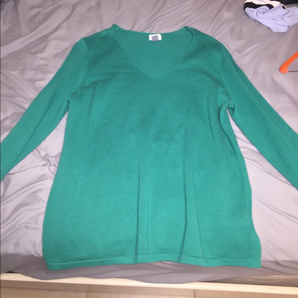 Green old navy sweater