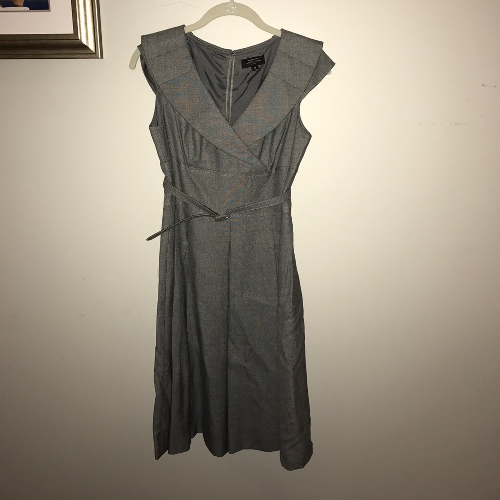 Grey knee-length dress
