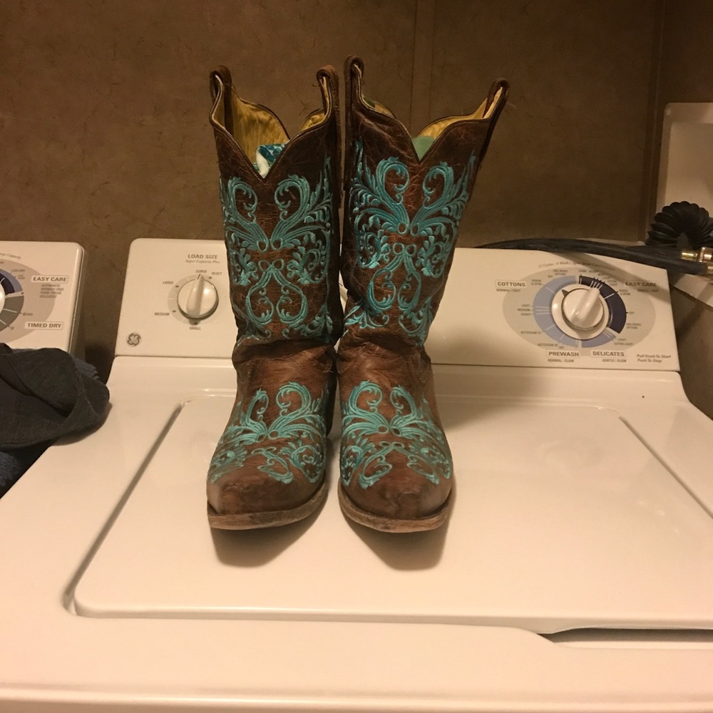 Corral boots