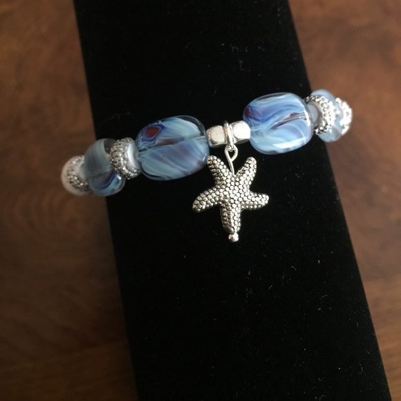 💙Lava Stone Diffuser Bracelet💙 - Picture 2 of 2