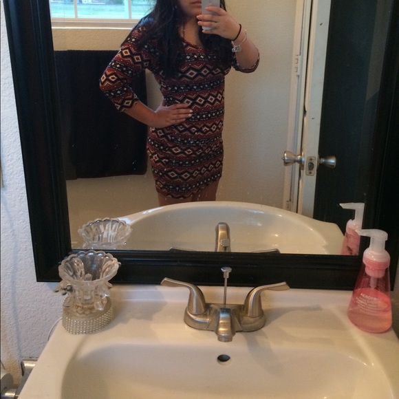 Tribal print bodycon mini dress - Picture 2 of 4