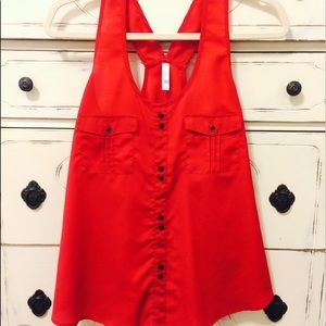 Xhilaration Red Razorback (L)