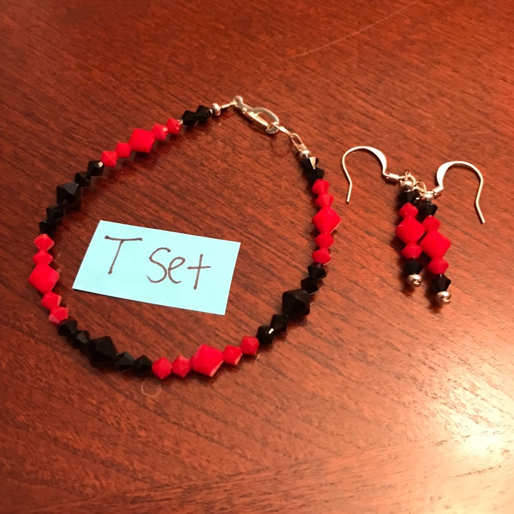 Bracelet and earring set