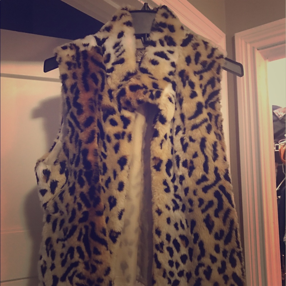 Cheetah Print Faux Fur Vest