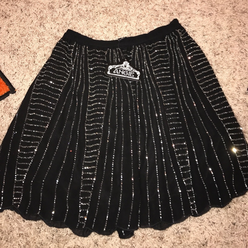 New with tags black skirt
