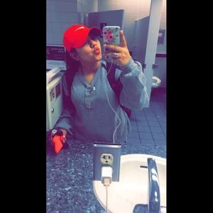 Meet your Posher, Jeanette