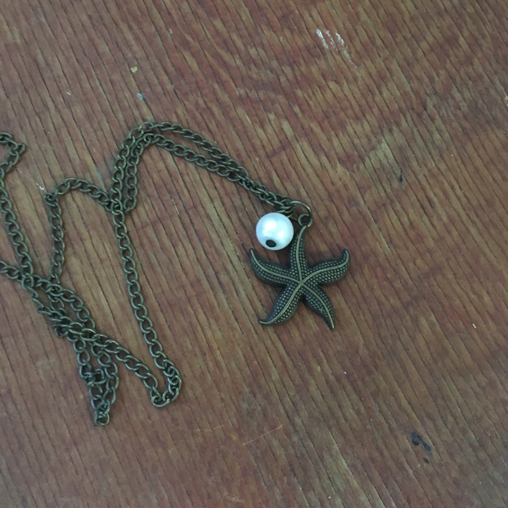 Vintage Style Starfish Necklace