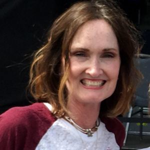 Meet your Posher, Shirley