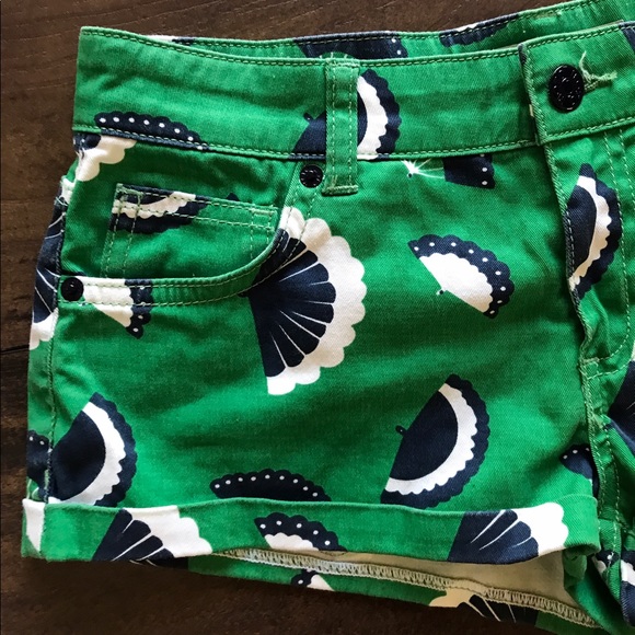 Topshop Moto Fan Print Cuffed Short Shorts - Picture 2 of 4