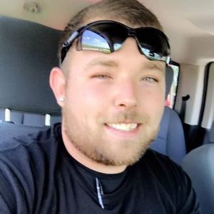 Meet your Posher, Travis