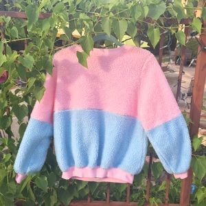 🎀 Ragged Priest Hugsy Sweater 🎀