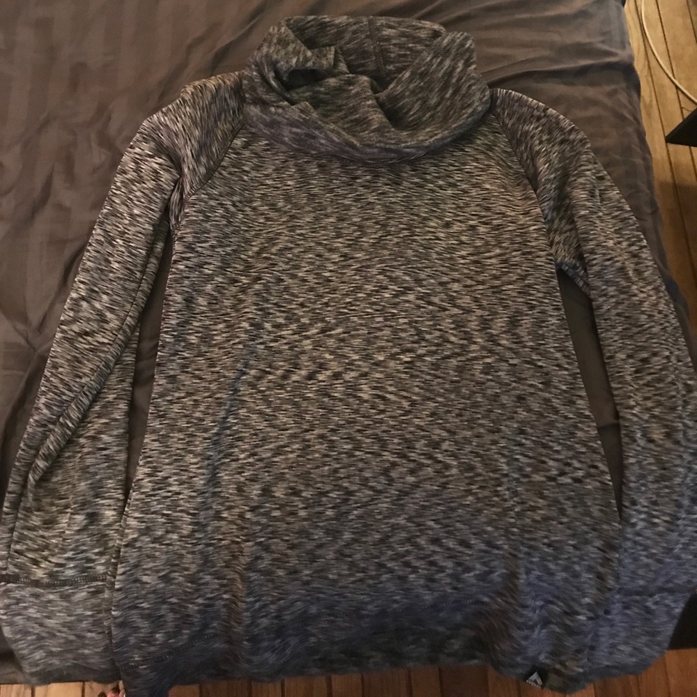 Fleece turtle neck pullover