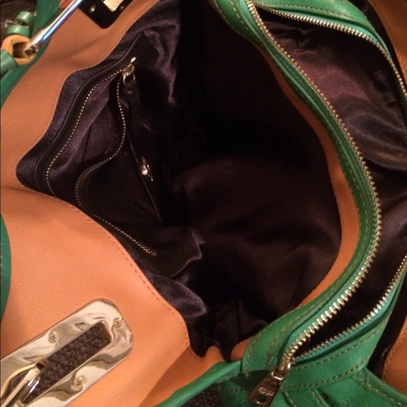 Authentic DKNY hand bag. - Picture 4 of 5