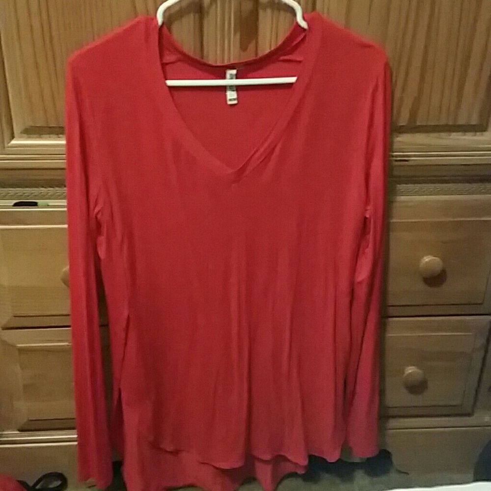 High low side slit tunic size Medium - Picture 1 of 3