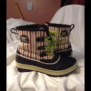 Sore women waterproof Houndstooth boots SZ 5