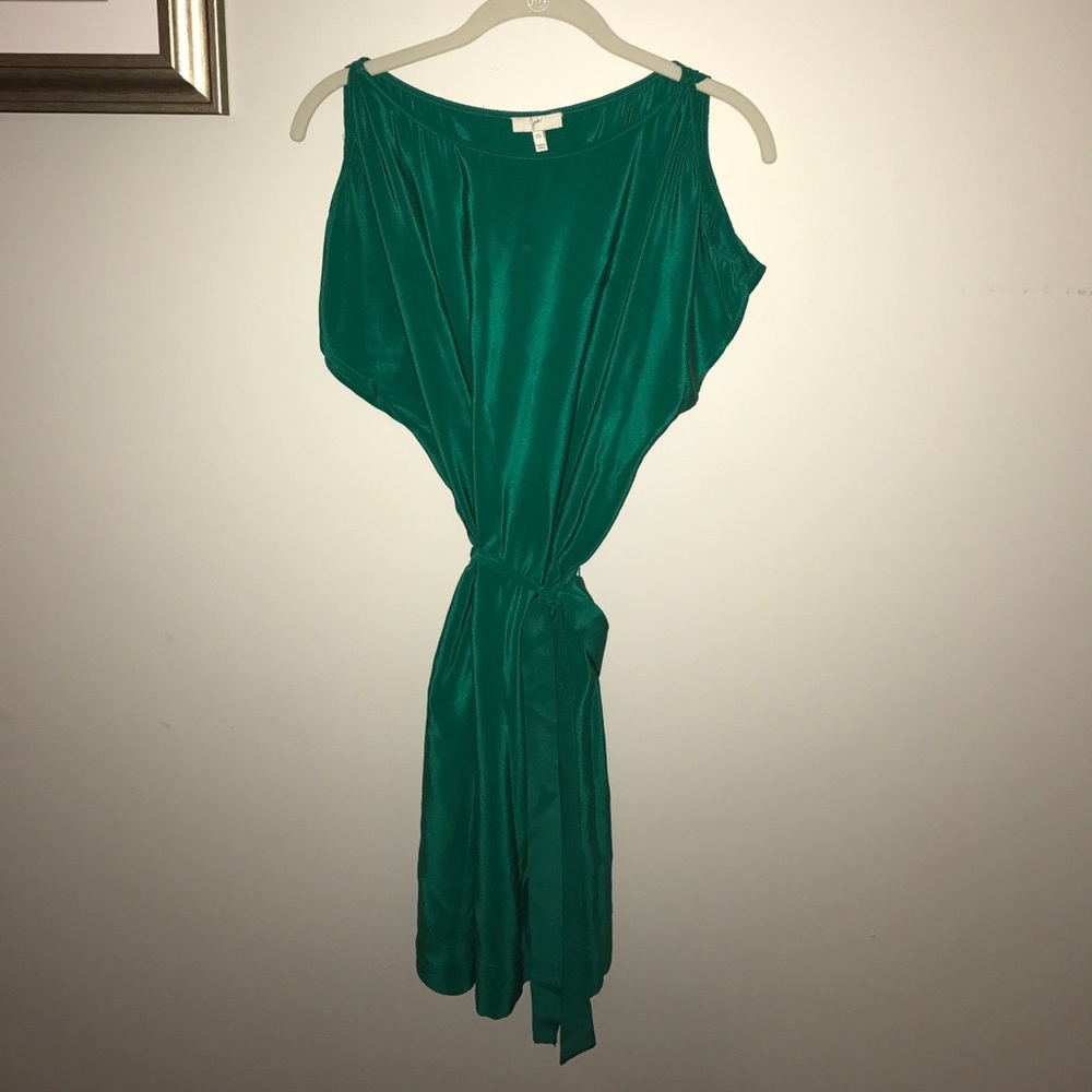 Thin green open sleeve summer dress