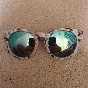 Quay Sunnies