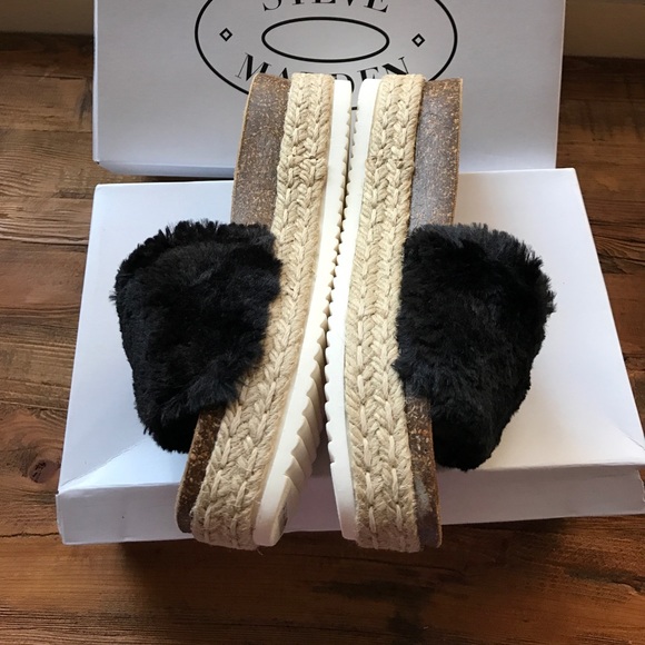 Steve Madden Avid Sandals - Picture 6 of 8