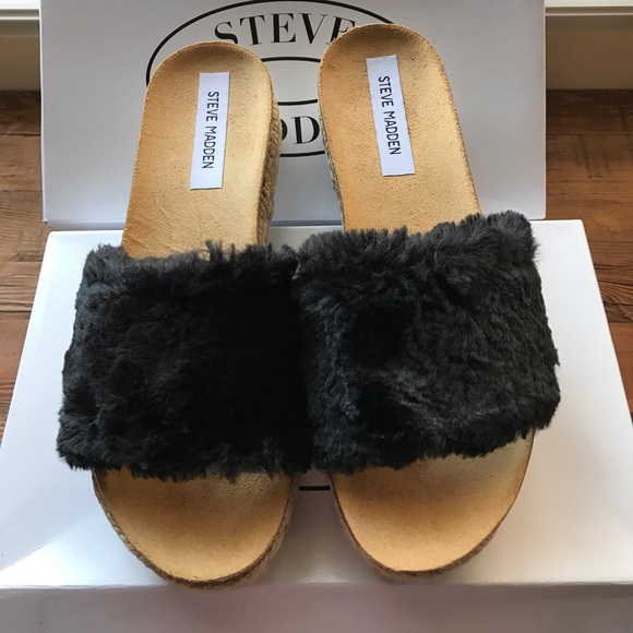 Steve Madden Avid Sandals - Picture 7 of 8