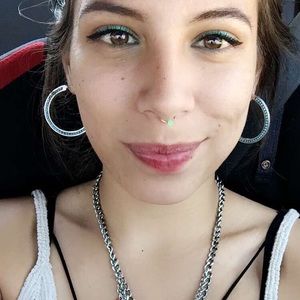 Meet your Posher, Ciara